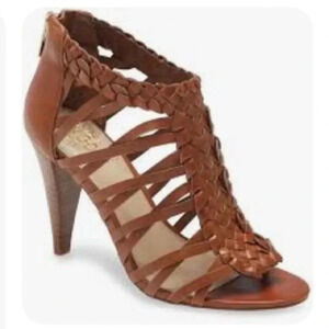 Vince Camuto sandals Size 9.5